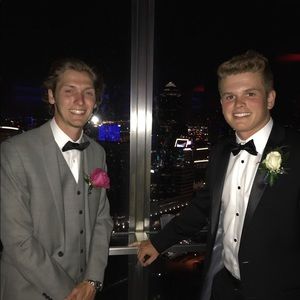 Meet your Posher, Christian